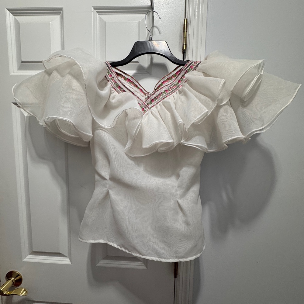 Victor Costa White Ruffled Blouse with V-Neck size 8